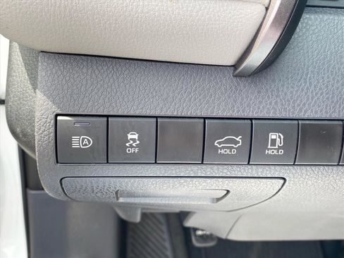 Used 2023 Toyota Camry SE FWD image 20