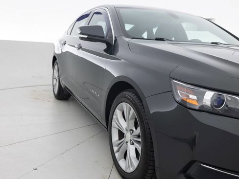 Used 2015 Chevrolet Impala LT w/ Convenience Package image 11