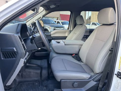 Used 2022 Ford F250 XL w/ Power Equipment Group image 19