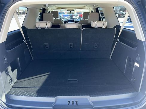 Used 2023 Ford Expedition Max Limited image 19