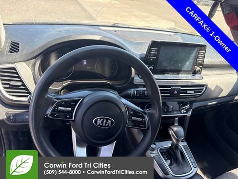 Used 2021 Kia Seltos LX AWD/4WD image 10