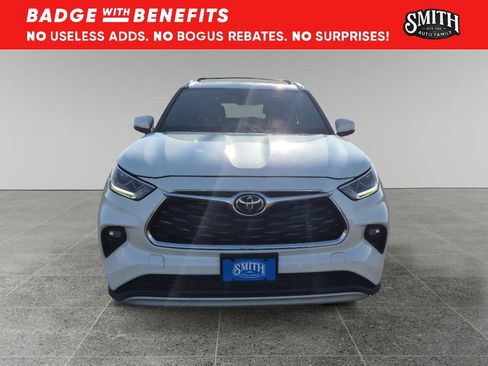 Used 2021 Toyota Highlander Platinum AWD/4WD image 9