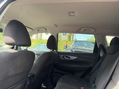 Used 2016 Nissan Rogue SV AWD/4WD image 26