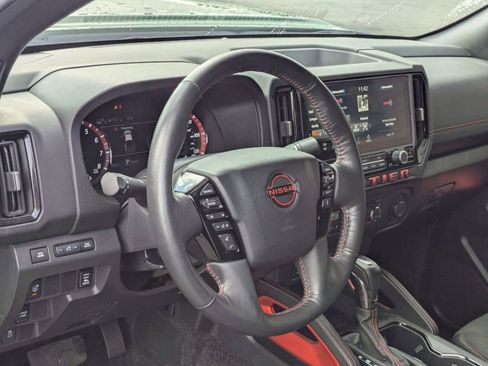 Used 2025 Nissan Frontier Pro-X w/ Pro Convenience Package image 4