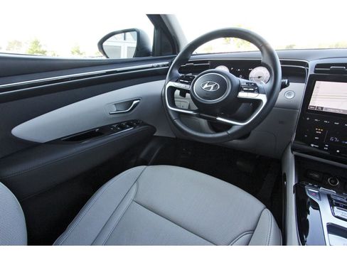 Used 2024 Hyundai Tucson Limited FWD image 11