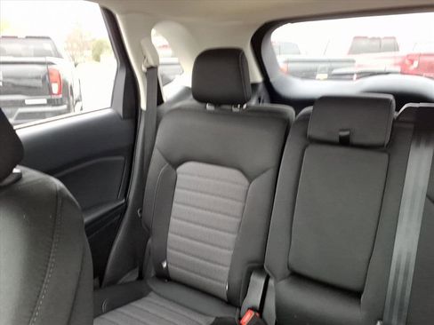 Used 2022 Ford Edge SE image 13