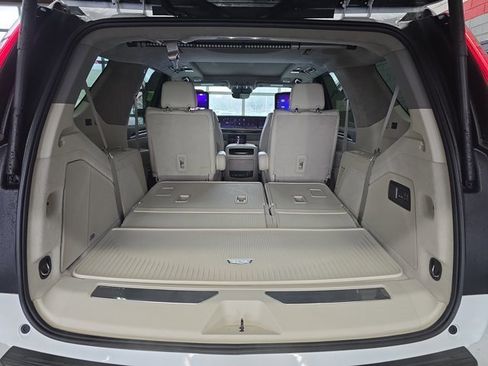 Certified 2025 Cadillac Escalade Sport Platinum w/ LPO, ONYX Package image 14