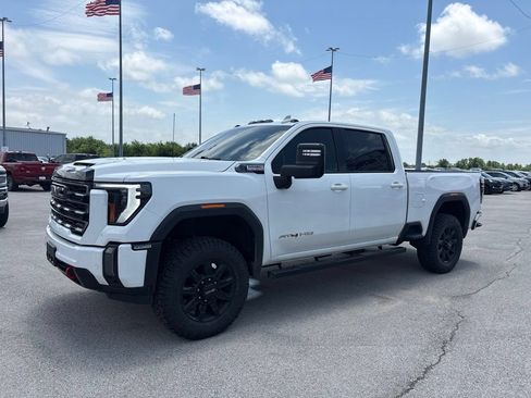 Used 2024 GMC Sierra 2500 AT4 w/ AT4 Preferred Package AWD/4WD image 29