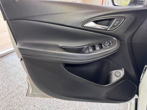 Used 2021 Buick Encore GX Select w/ Advanced Technology Package FWD image 21