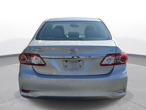 Used 2013 Toyota Corolla LE image 7
