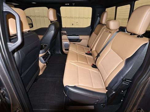 Certified 2024 Ford F350 Lariat w/ Lariat Ultimate Package image 16