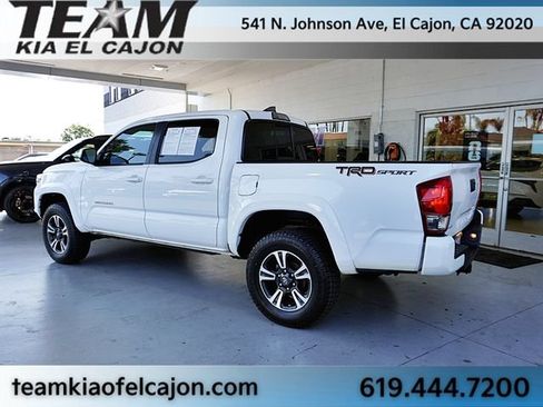 Used 2016 Toyota Tacoma TRD Sport w/ Towing Package RWD image 7