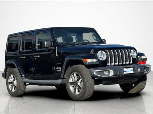 Used 2019 Jeep Wrangler Unlimited Sahara image 7