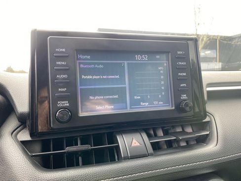 Used 2019 Toyota RAV4 LE image 75