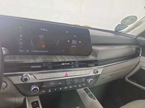 Used 2023 Kia Telluride SX image 24