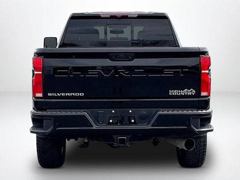 Used 2024 Chevrolet Silverado 2500 High Country AWD/4WD image 7