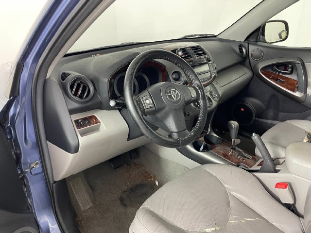Used 2010 Toyota RAV4 Limited FWD image 3