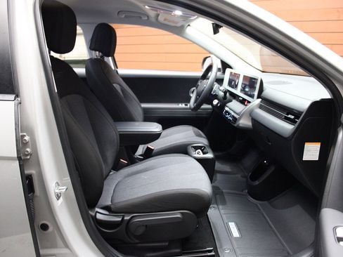 Used 2024 Hyundai Ioniq 5 SEL image 33