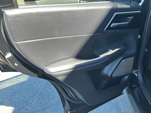 Used 2025 Mitsubishi Outlander SE AWD/4WD image 21