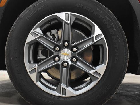 Used 2025 Chevrolet Blazer LT AWD/4WD image 33