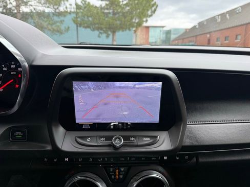 Used 2019 Chevrolet Camaro SS image 21