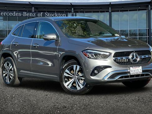 Certified 2025 Mercedes-Benz GLA 250 image 2