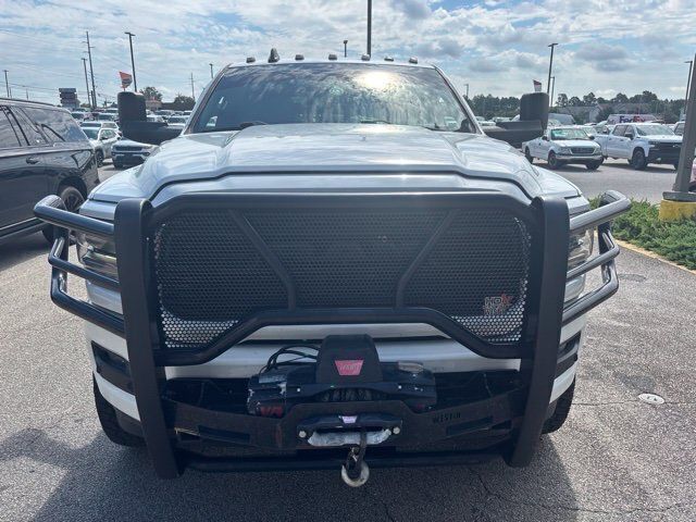 Used 2022 RAM 3500 Limited AWD/4WD image 2
