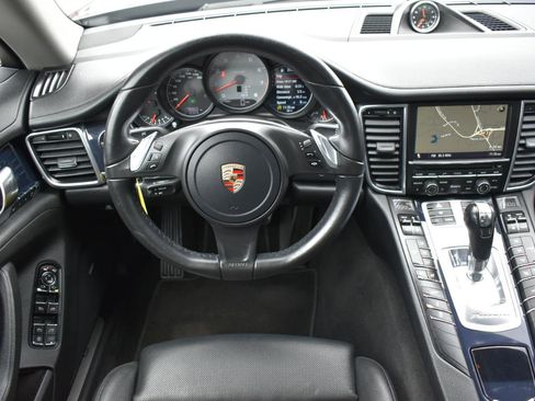 Used 2013 Porsche Panamera 4S image 12