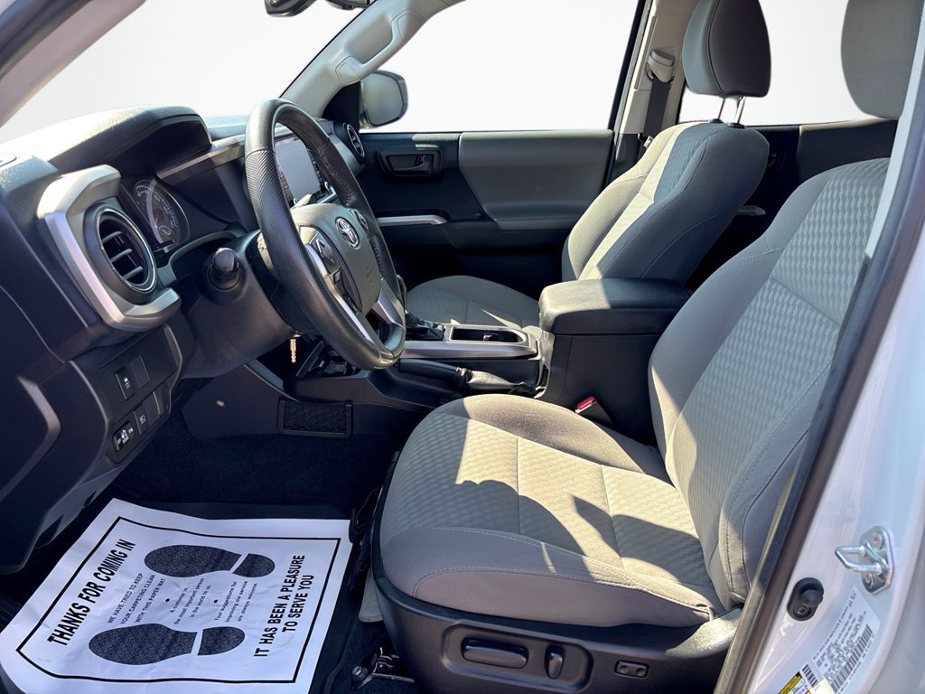 Used 2021 Toyota Tacoma SR5 RWD image 24