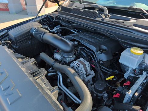 Used 2020 RAM 1500 Big Horn w/ Built-to-serve Edition AWD/4WD image 31
