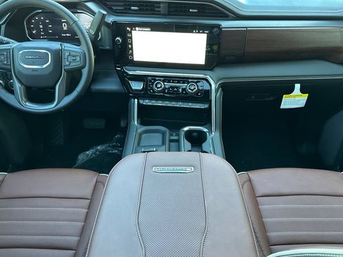 New 2026 GMC Sierra 2500 Denali Ultimate w/ Max Trailering Package AWD/4WD image 13