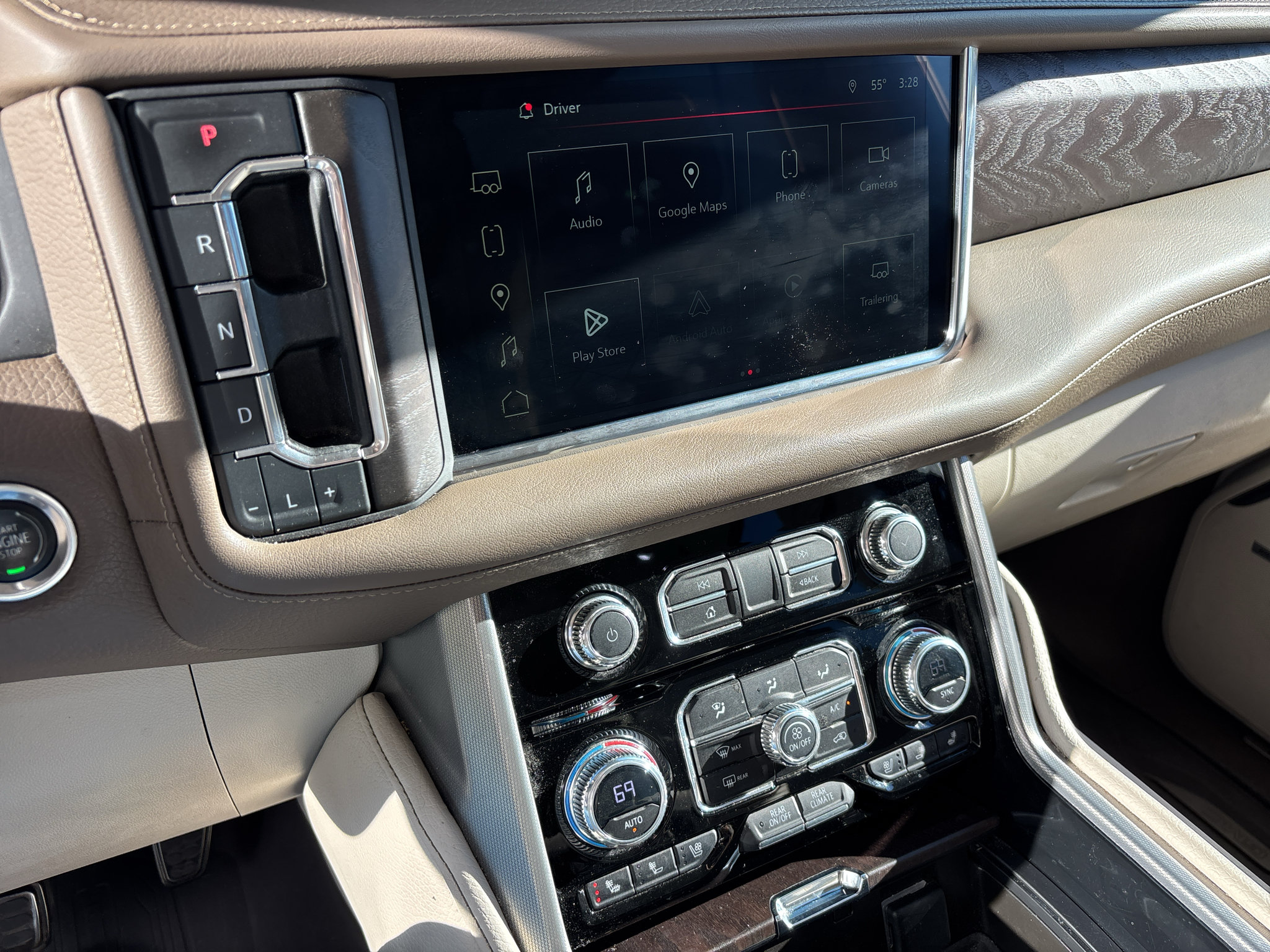 Used 2023 GMC Yukon XL Denali w/ Max Trailering Package AWD/4WD image 22