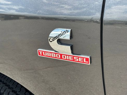 Used 2024 RAM 2500 Laramie AWD/4WD image 16