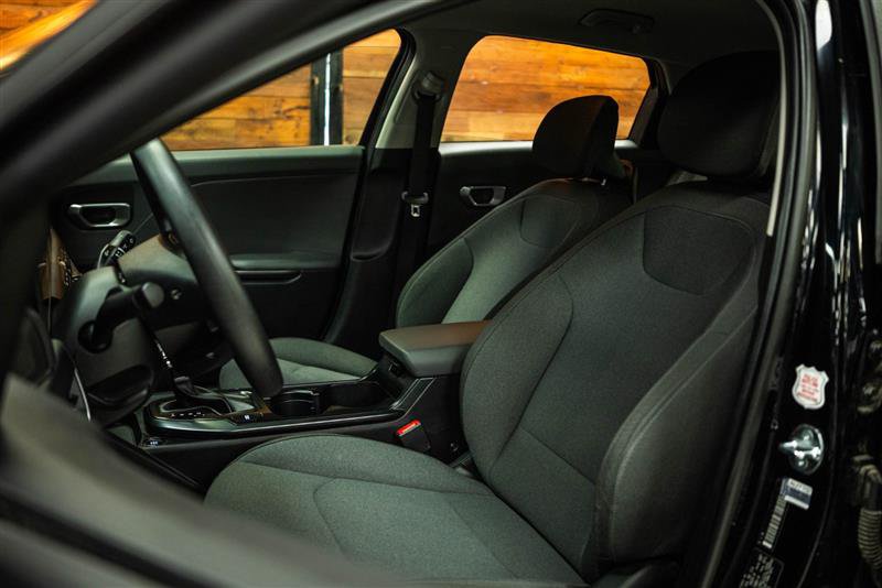 Used 2025 Kia K4 FWD image 9