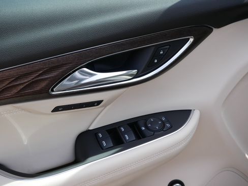 Used 2023 Buick Envision Avenir AWD/4WD image 19