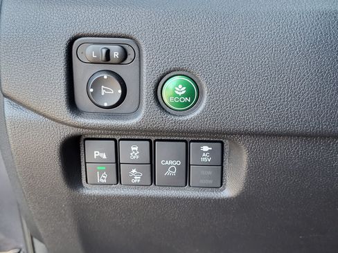 Used 2018 Honda Ridgeline RTL-E image 17