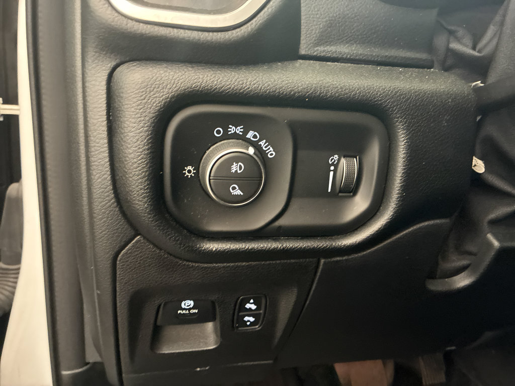 Used 2022 RAM 1500 Big Horn AWD/4WD image 20