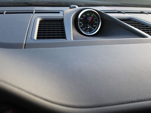 Used 2013 Porsche Panamera S image 21