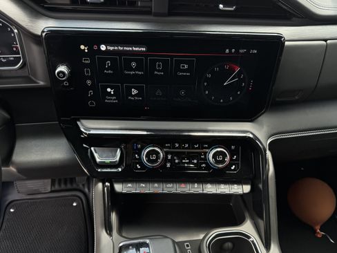 Used 2025 GMC Sierra 1500 AT4X image 24