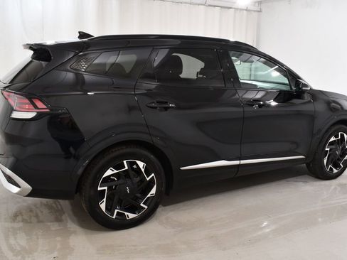 Used 2023 Kia Sportage SX image 11