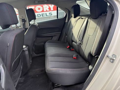 Used 2015 Chevrolet Equinox LS FWD image 9