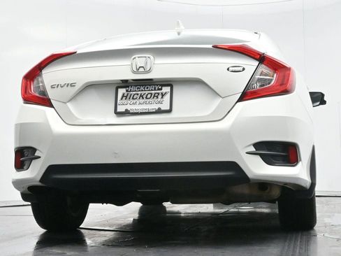 Used 2017 Honda Civic EX image 43