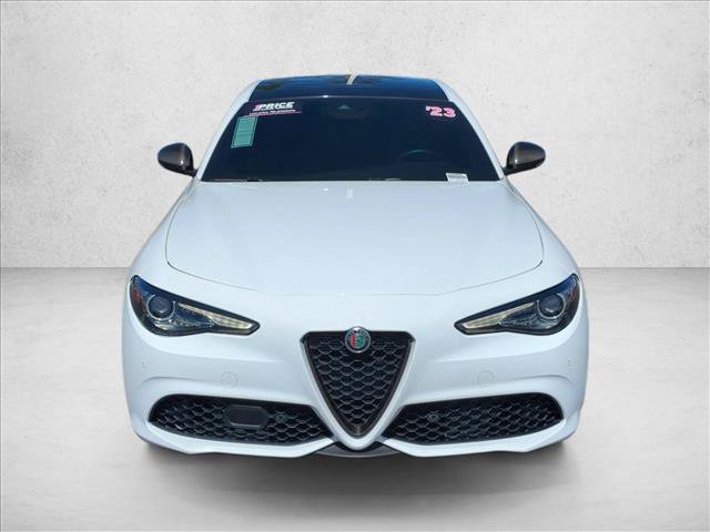 Used 2023 Alfa Romeo Giulia Estrema RWD image 2