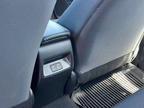 Used 2025 Toyota Corolla SE image 26