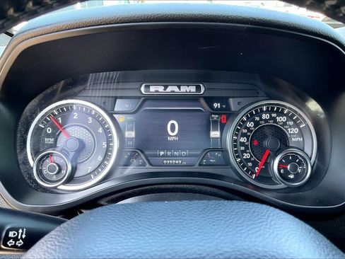 Used 2022 RAM 1500 Big Horn AWD/4WD image 22