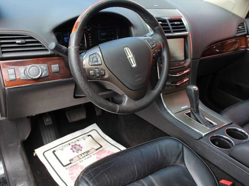 Used 2014 Lincoln MKX AWD w/ Equipment Group 102A image 11