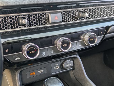 Used 2022 Honda Civic EX image 23