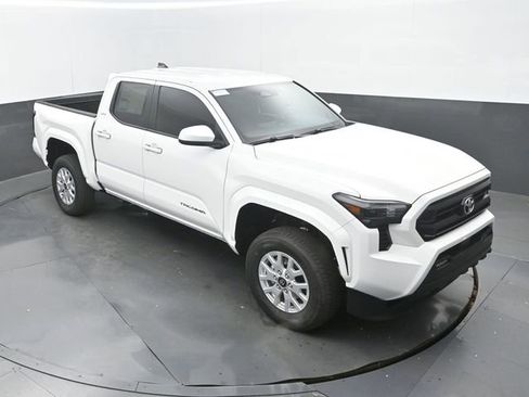 New 2026 Toyota Tacoma SR5 AWD/4WD image 27