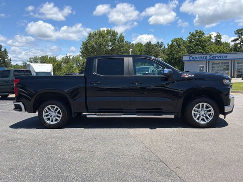 Used 2019 Chevrolet Silverado 1500 LT w/ All-Star Edition AWD/4WD image 6