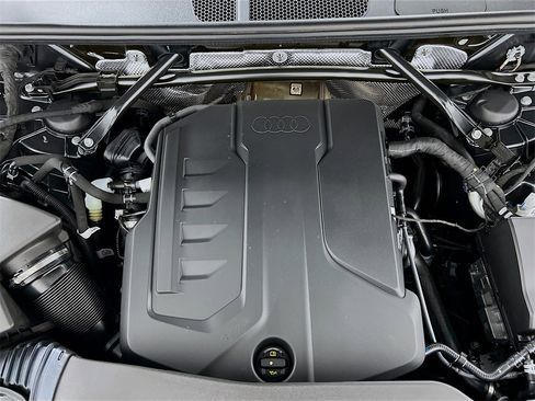 New 2025 Audi Q5 Premium Plus image 30
